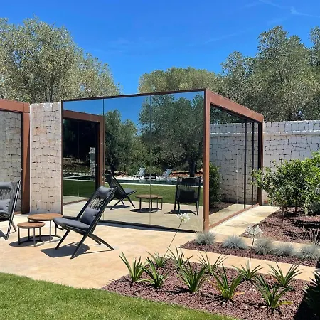 Mirror Trullo And Mirror House 别墅 奥斯图尼