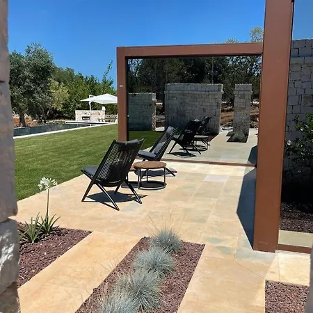 Mirror Trullo And Mirror House 别墅 奥斯图尼