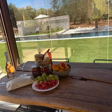 Mirror Trullo And Mirror House * 奥斯图尼