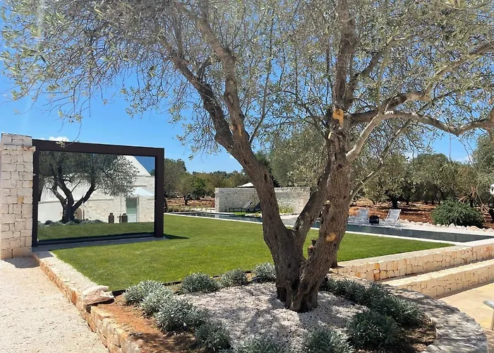 Mirror Trullo And Mirror House Willa Ostuni