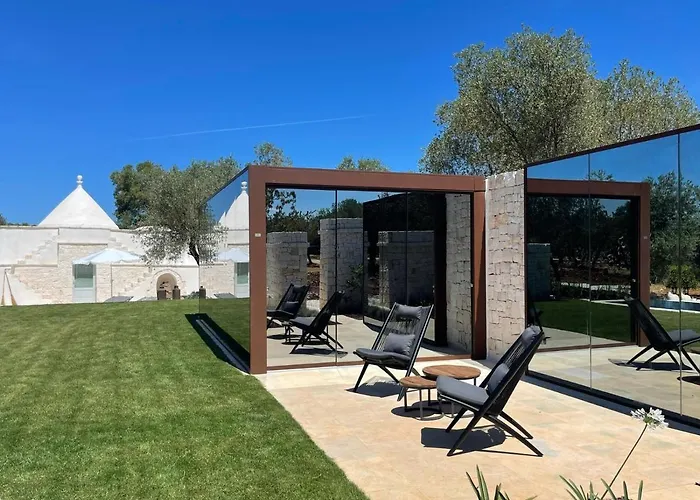 Mirror Trullo And Mirror House Vila