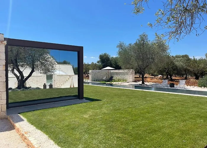 Mirror Trullo And Mirror House Willa *